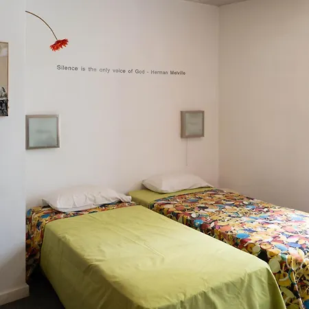 Otel Resart Traditional House