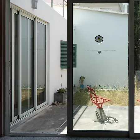 Resart Traditional House Hotel