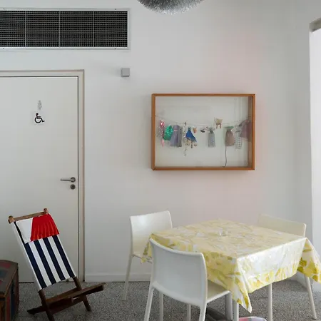 Resart Traditional House Hotel *