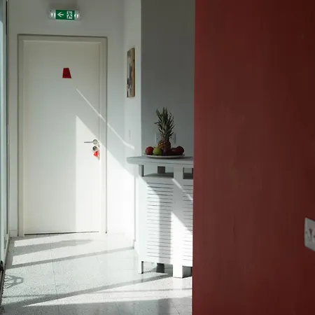 Resart Traditional House Hotel *