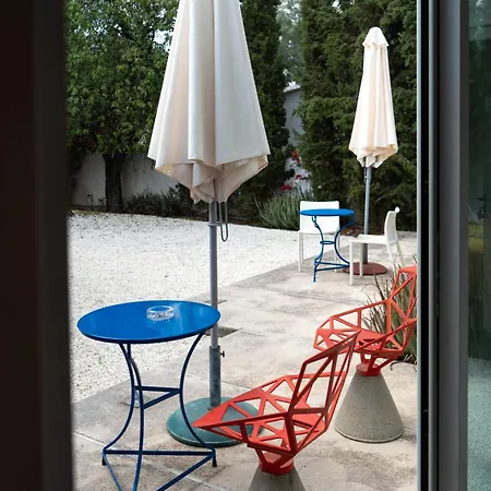 Resart Traditional House Hotel