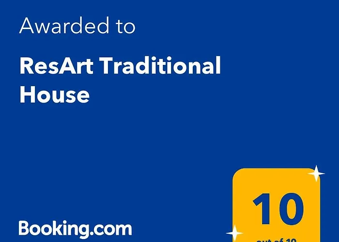 Resart Traditional House 酒店 *